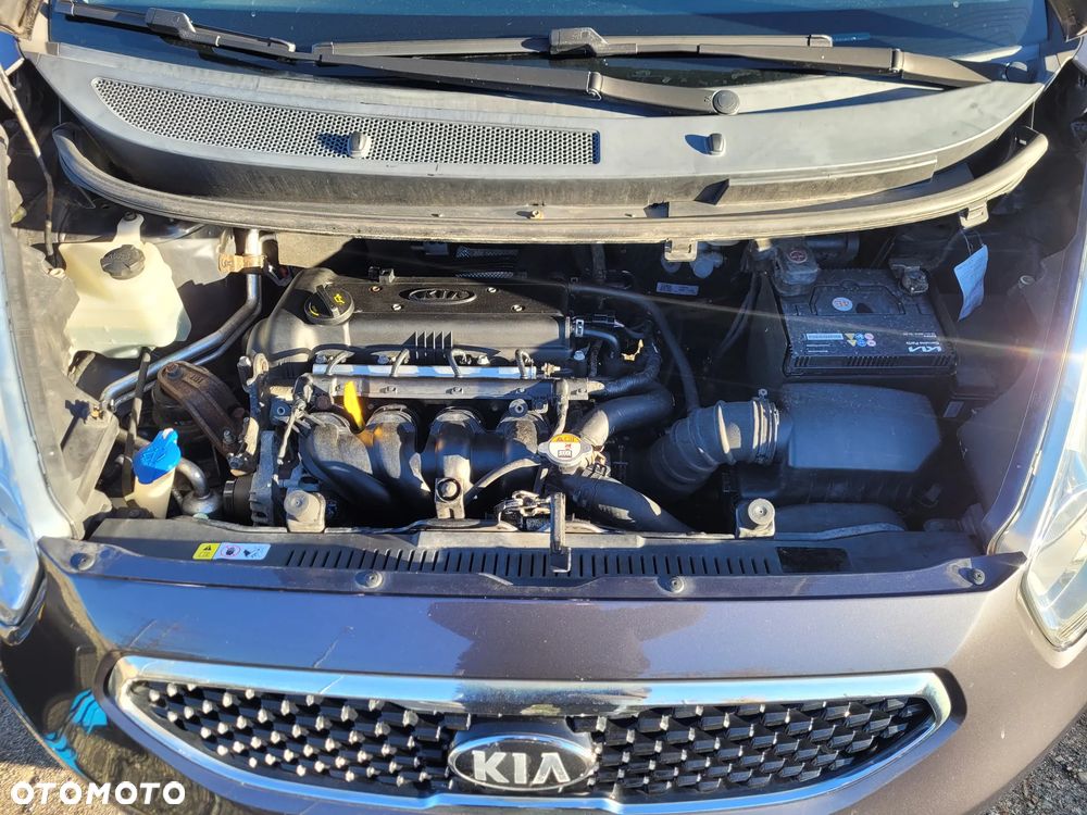 Kia Venga 1.6 CVVT Fifa World Cup Edition - 33