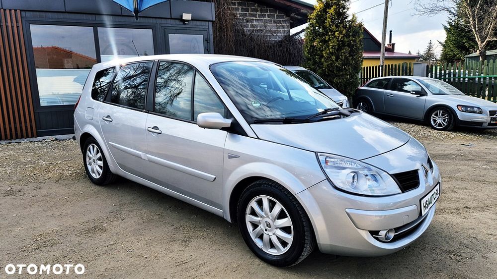 Renault Grand Scenic 2.0 16V Privilege - 8