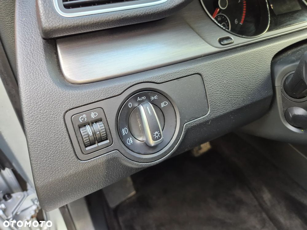 Volkswagen Passat Variant 2.0 TDI Highline - 8