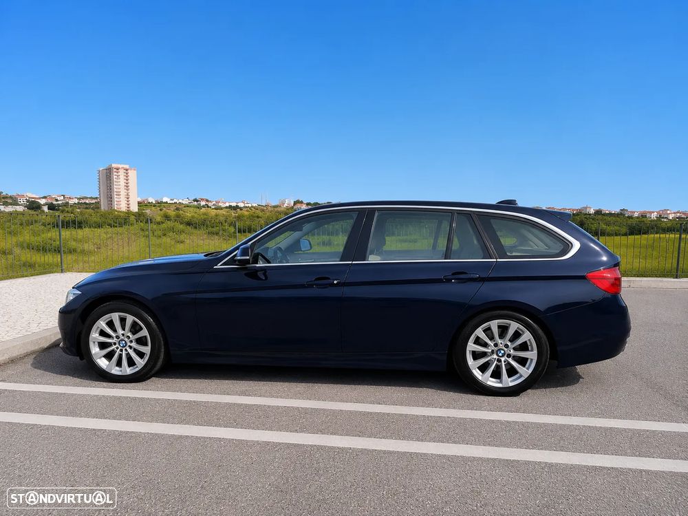 BMW 320 d Auto Line Luxury - 2