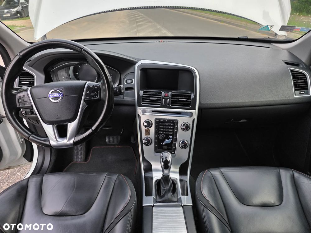 Volvo XC 60 D4 Drive-E Ocean Race - 15