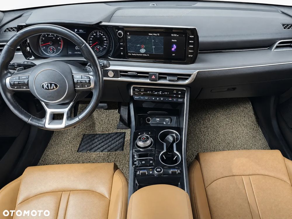 Kia K5 - 13