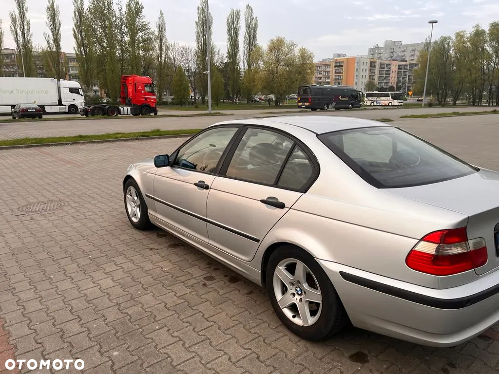 BMW Seria 3 320d - 5