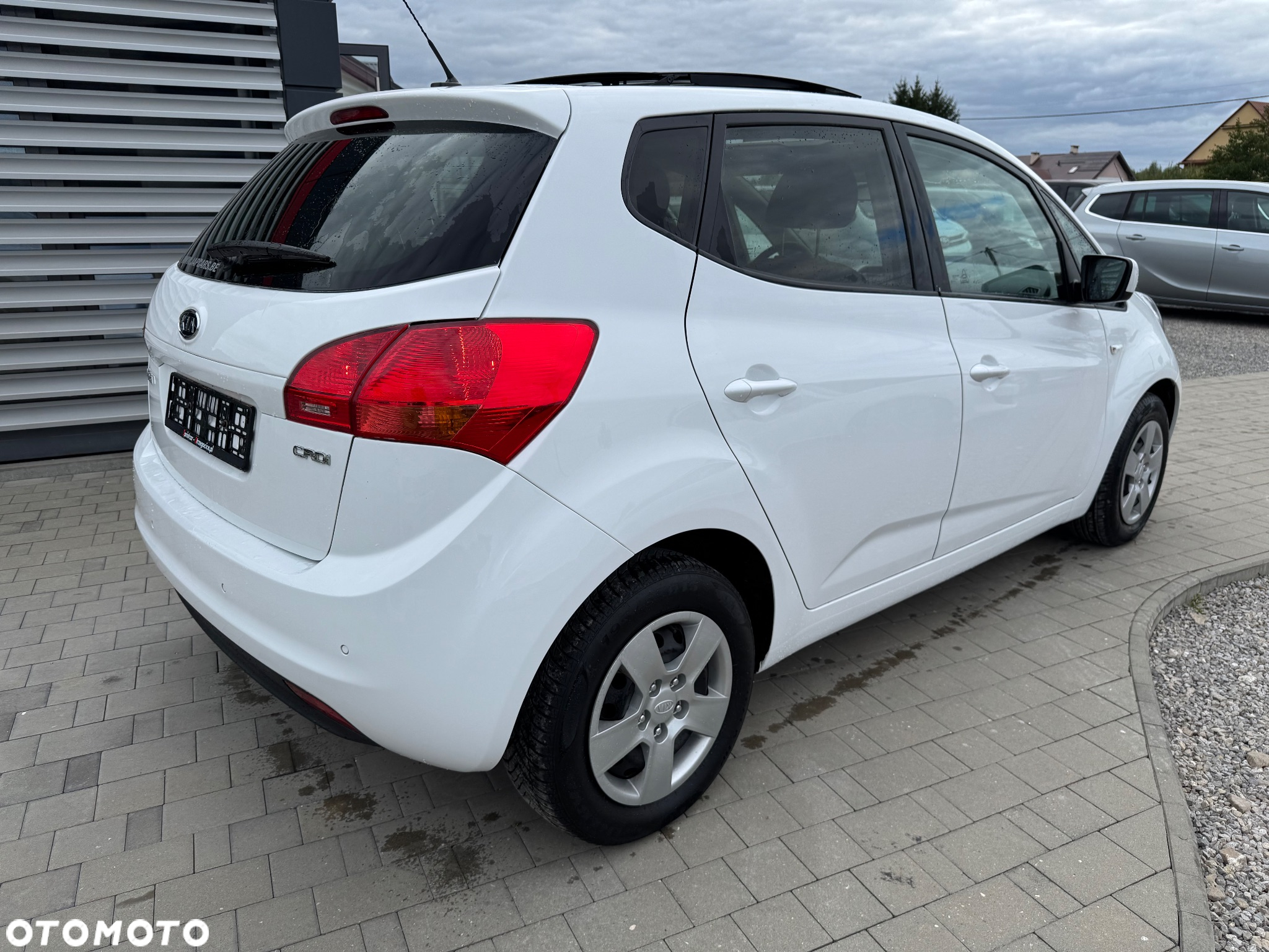 Kia Venga 1.6 CRDi M - 10