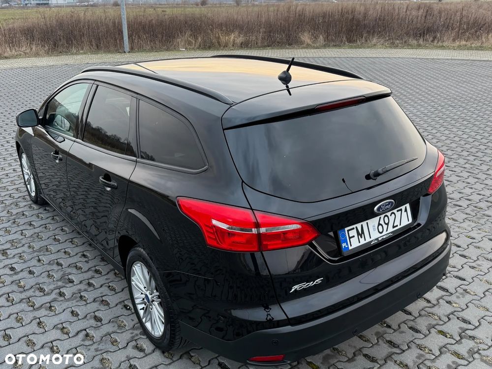 Ford Focus 1.5 EcoBlue Start-Stopp-System TITANIUM - 12