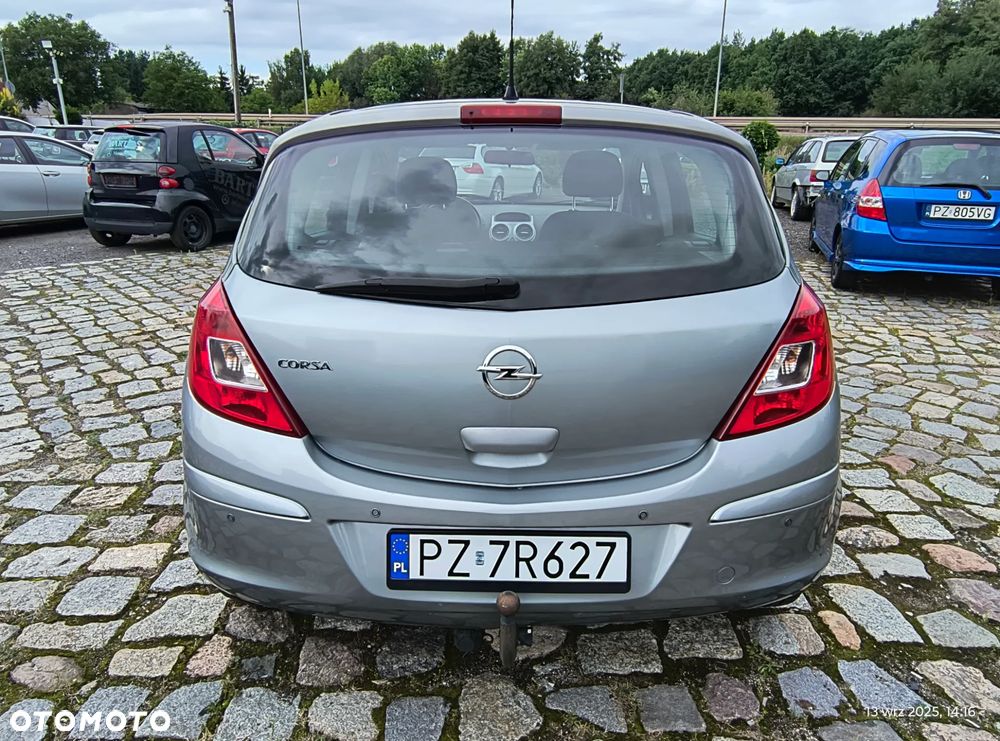 Opel Corsa 1.2 16V Enjoy - 11