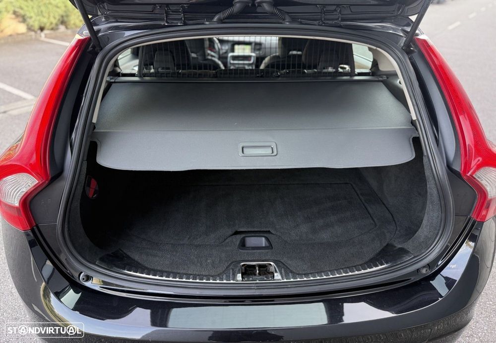 Volvo V60 1.6 D2 Drive Momentum Start/Stop - 13