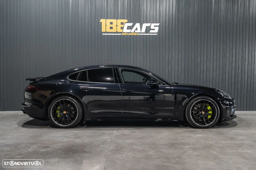 Porsche Panamera 4 E-Hybrid Platinum Edition - 44