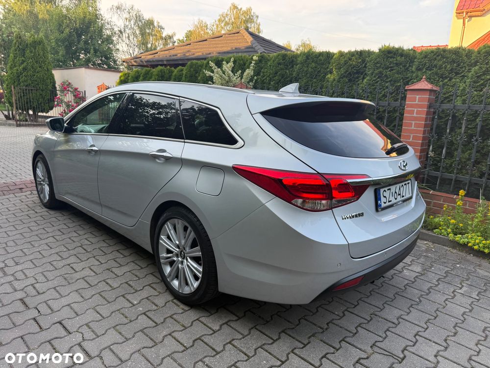 Hyundai i40 Kombi blue 1.7 CRDi DCT Premium - 3