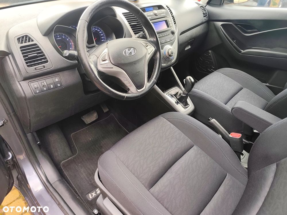 Hyundai ix20 1.6 Comfort - 12