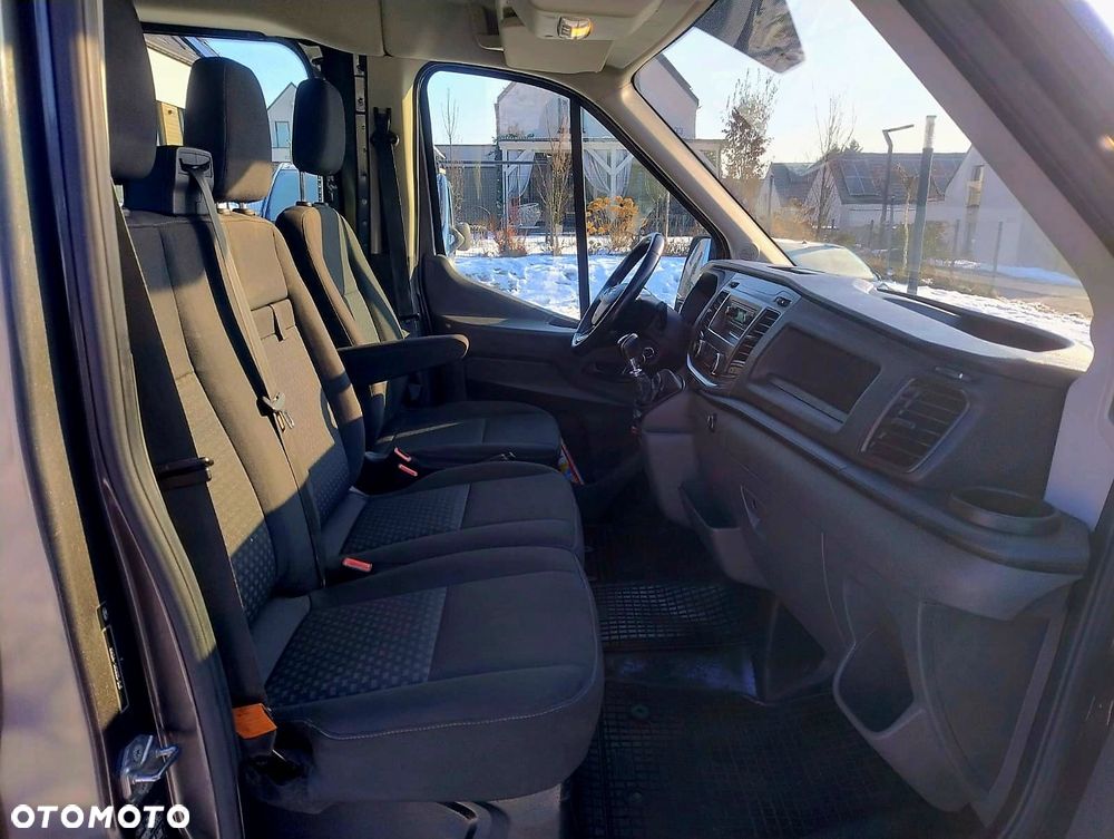 Ford Transit - 17