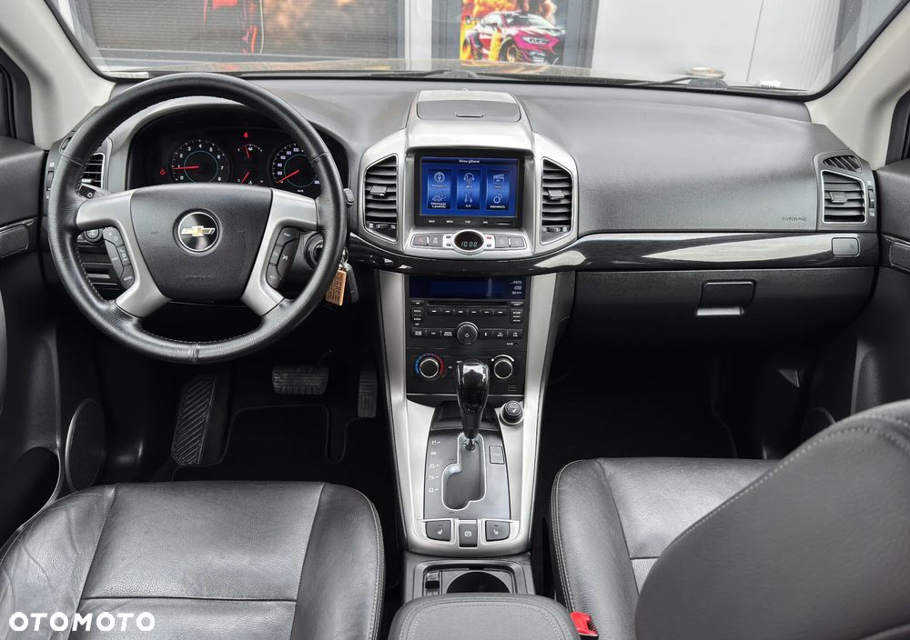 Chevrolet Captiva 2.4 LT+ - 29