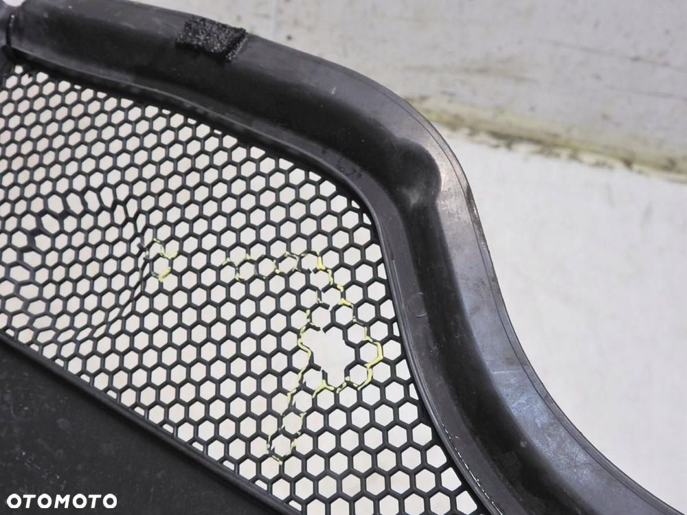 PODSZYBIE AUDI A3 8P 8P1819415C - 3