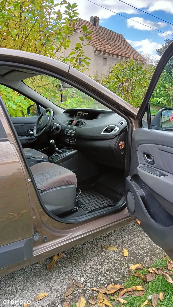 Renault Grand Scenic Gr 1.9 dCi Privilege - 12