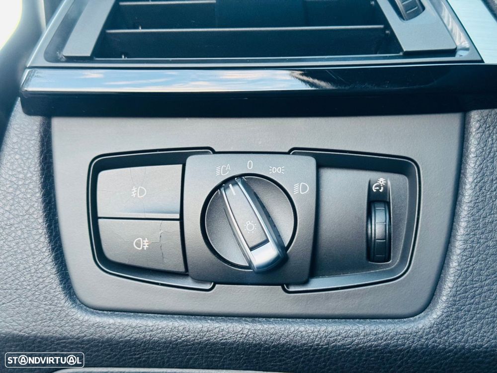 BMW 320 d Touring Pack M - 22