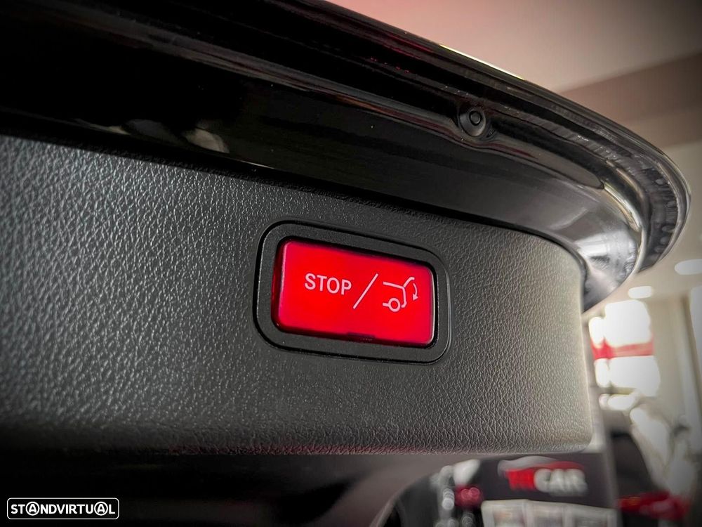 Mercedes-Benz C 300 e AMG Line - 55