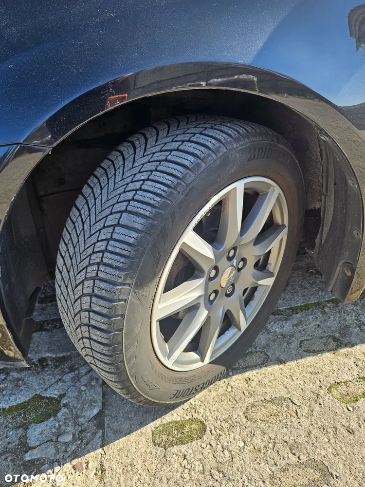 Toyota Avensis 1.8 Sol plus NAVI - 14