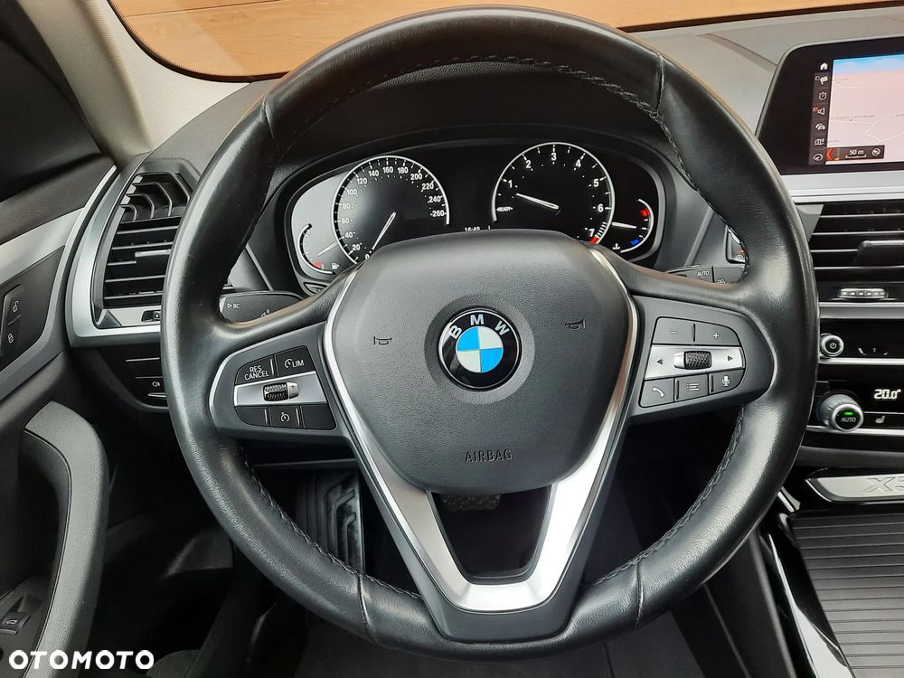 BMW X3 xDrive20i - 25