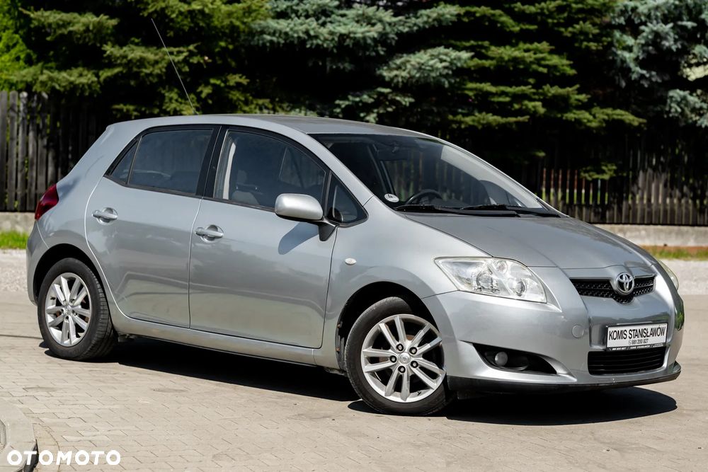 Toyota Auris 1.33 VVT-i Terra - 3