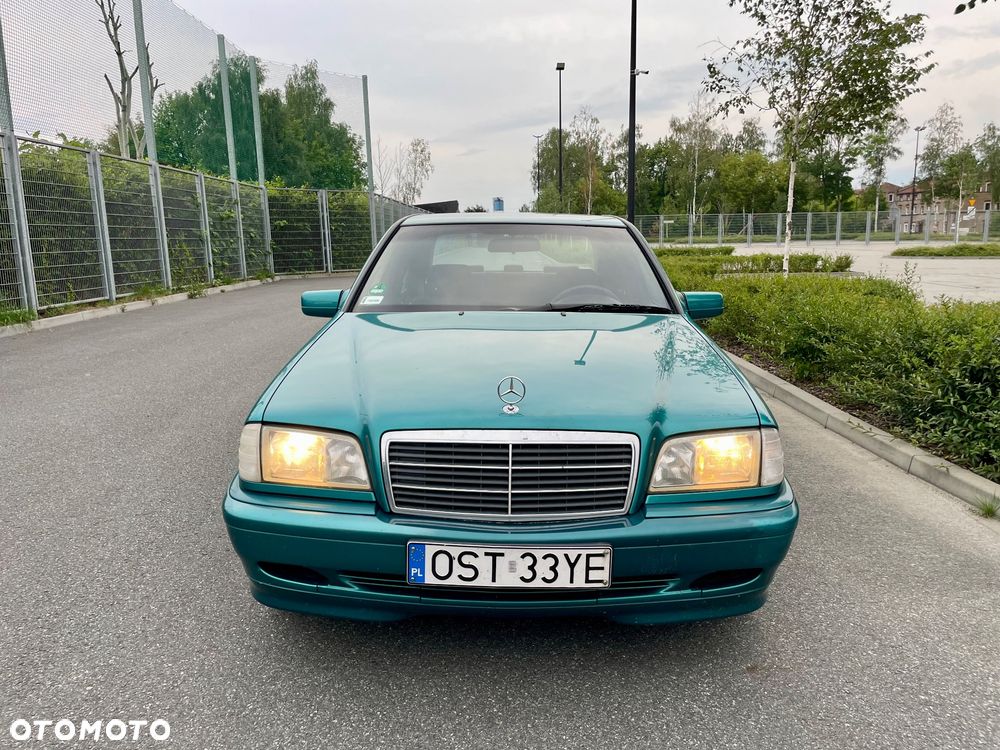 Mercedes-Benz Klasa C 220 T CDI Classic - 24