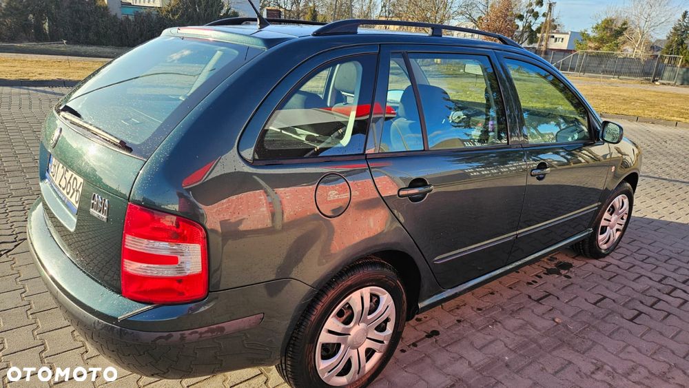 Skoda Fabia 1.4 16V Elegance - 9