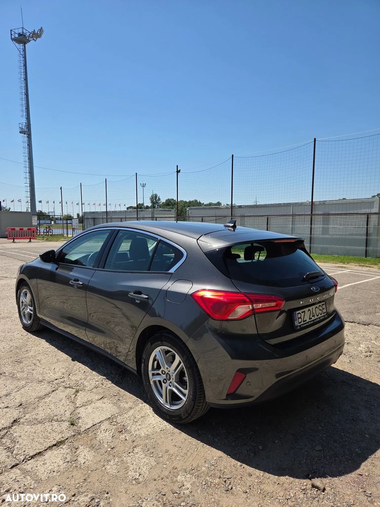 Ford Focus 1.0 EcoBoost Titanium - 6