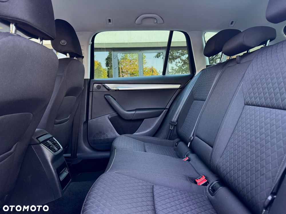 Skoda Octavia 1.6 TDI Green tec Edition - 17