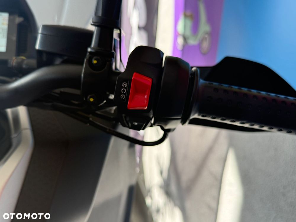 Aprilia SR - 18