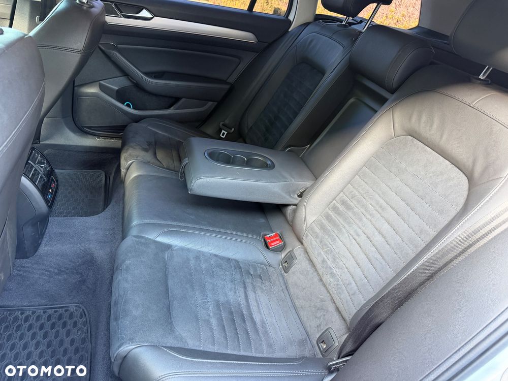 Volkswagen Passat - 18