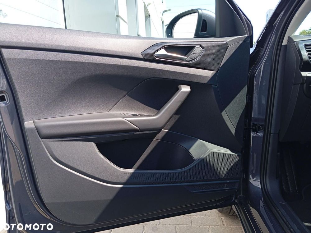 Volkswagen T-Cross - 19