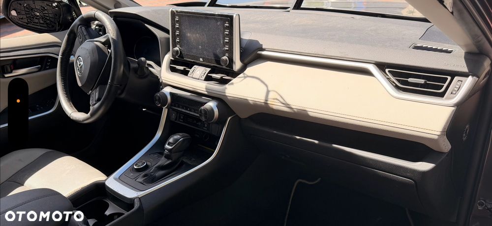 Toyota RAV4 2.5 Hybrid Black Edition by JBL 4x4 - 9