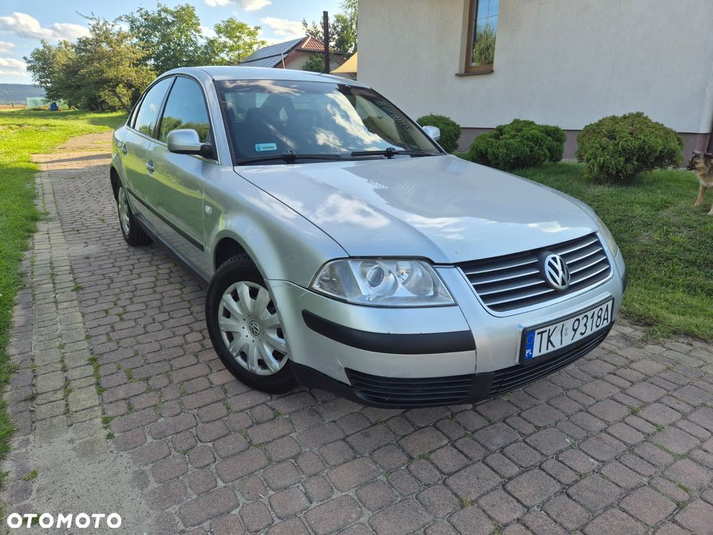 Volkswagen Passat 1.9 TDI Comfortline - 1
