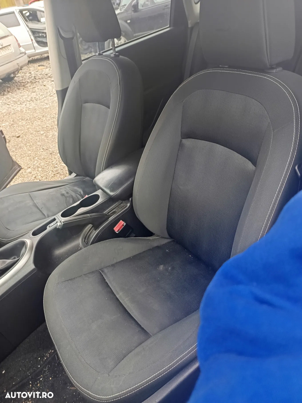 Interior (scaune fata fara incalzire+bancheta spate) Nissan Qashqai II N-TEC 2011 1.5 DCI