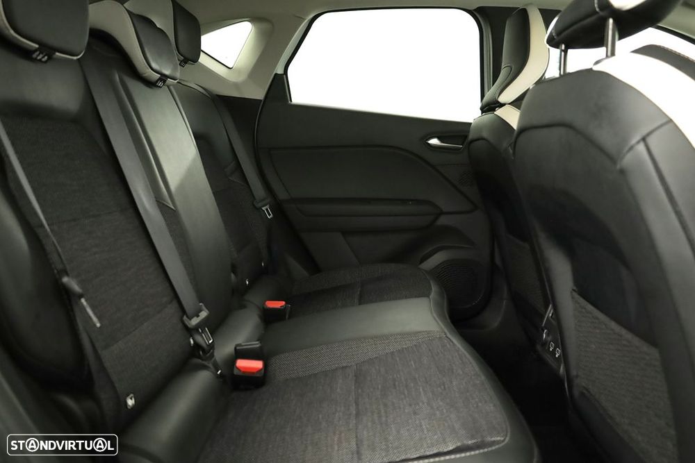 Renault Captur 1.0 TCe Techno Bi-Fuel - 24