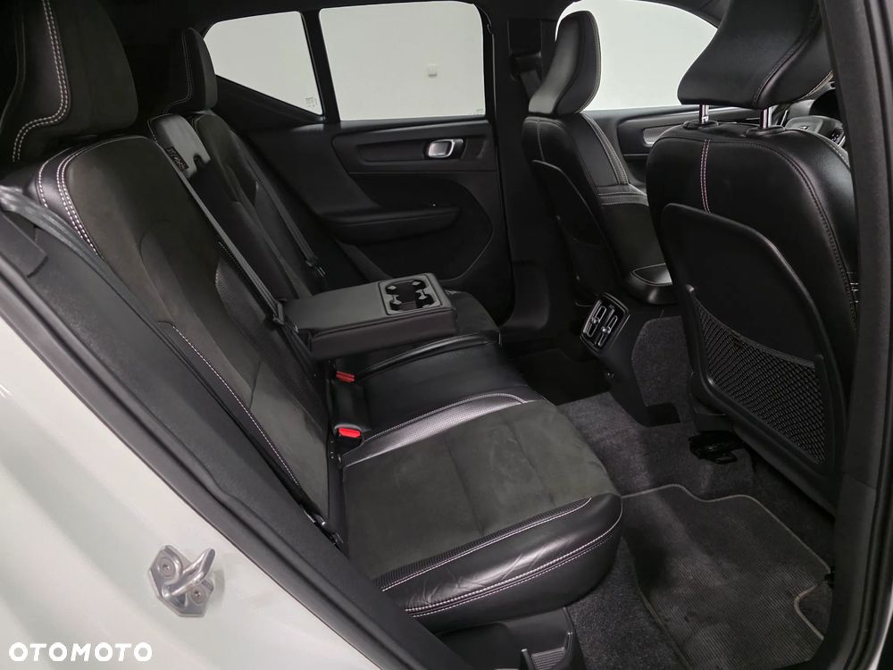 Volvo XC 40 D3 SCR R-Design - 19