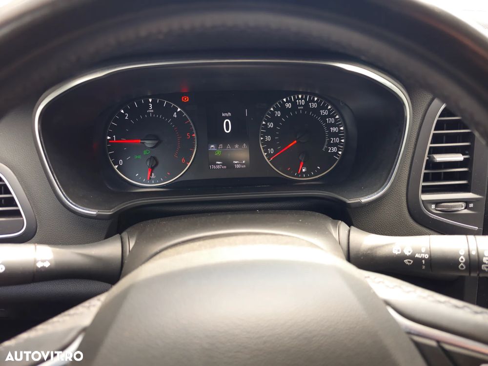 Renault Megane BLUE dCi Intens - 8
