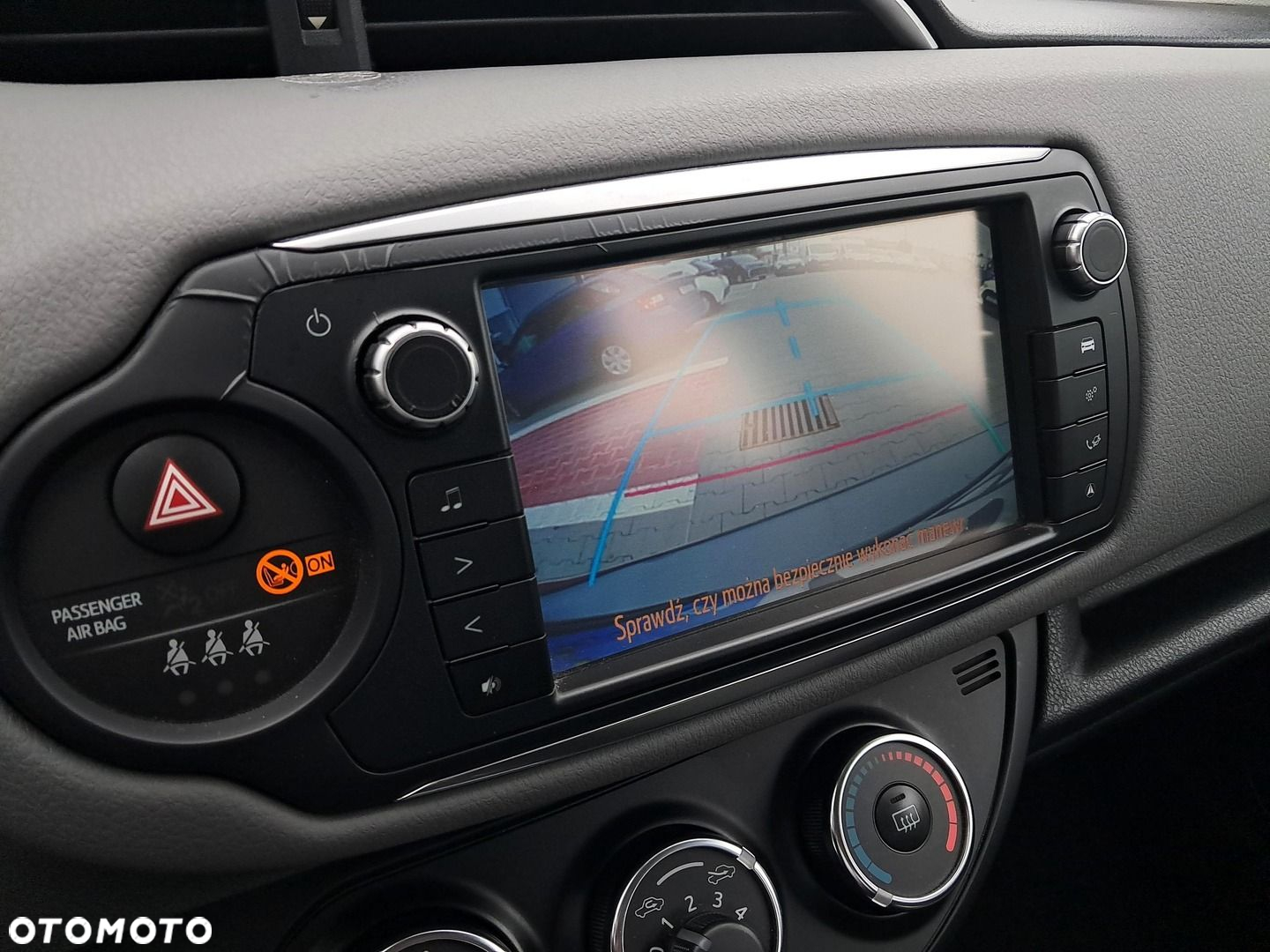 Toyota Yaris - 22