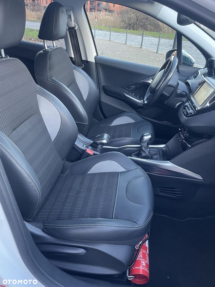 Peugeot 2008 120 VTI Allure - 10