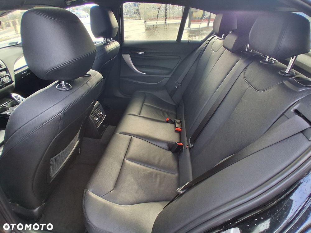 BMW Seria 1 120d xDrive M Sport Shadow - 11