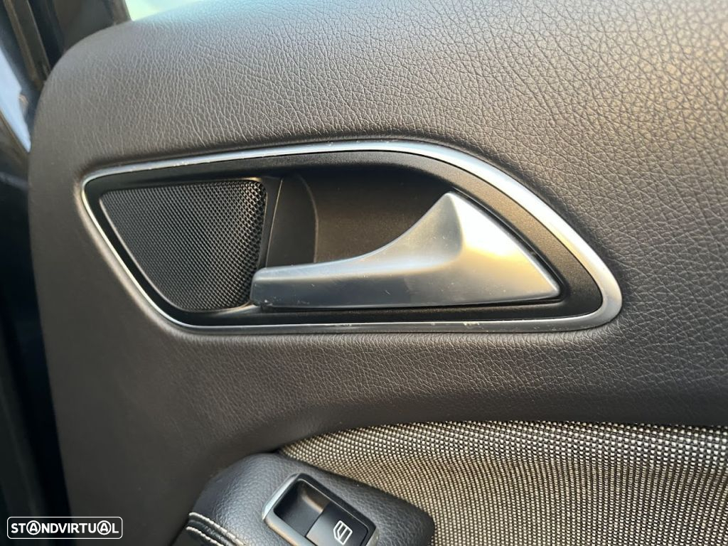 Mercedes-Benz A 180 CDi BE Urban - 41