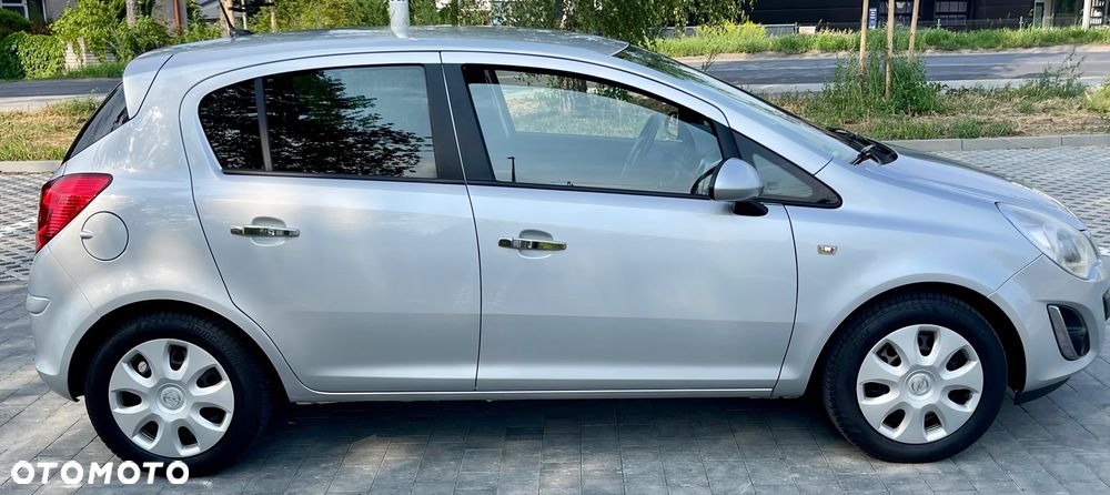Opel Corsa 1.2 16V Cosmo - 13