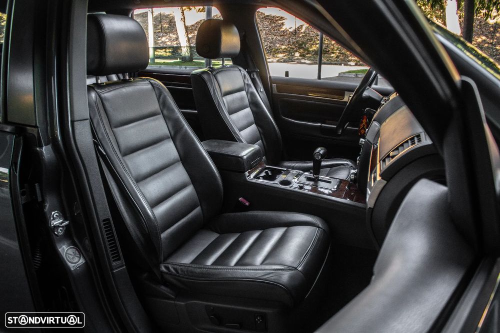 VW Touareg 2.5 TDi Tiptronic - 23