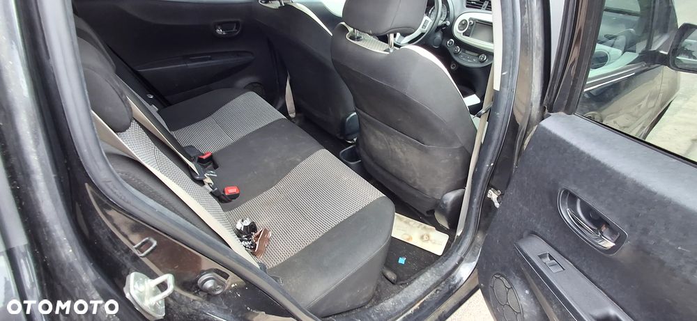 Toyota Yaris - 14