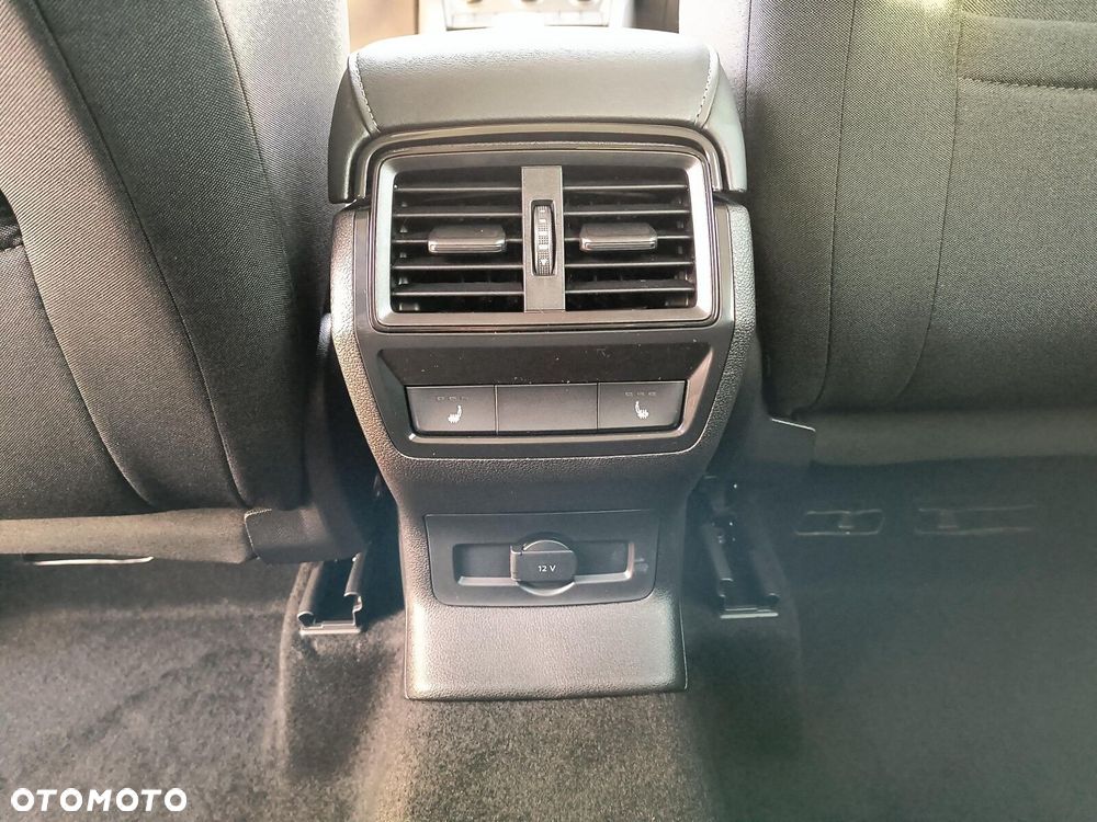 Skoda Karoq 1.5 TSI ACT Edition 130 DSG - 34