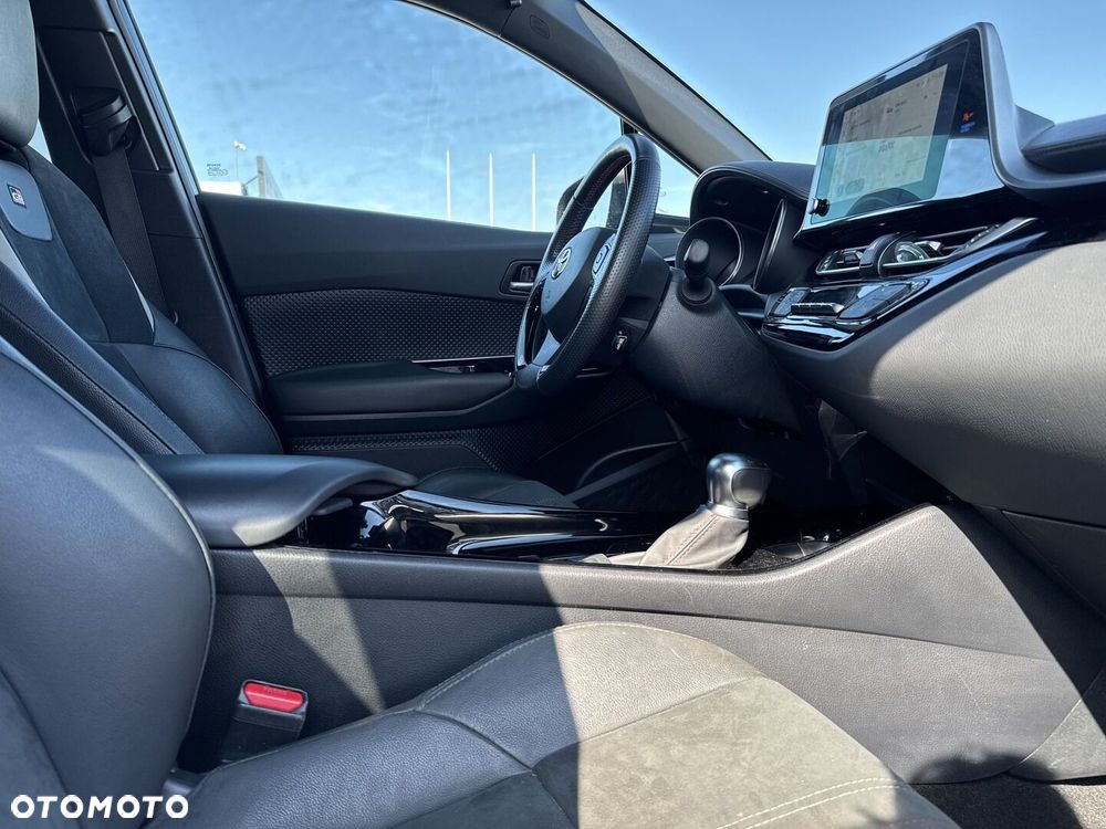 Toyota C-HR 2.0 Hybrid GR Sport - 11