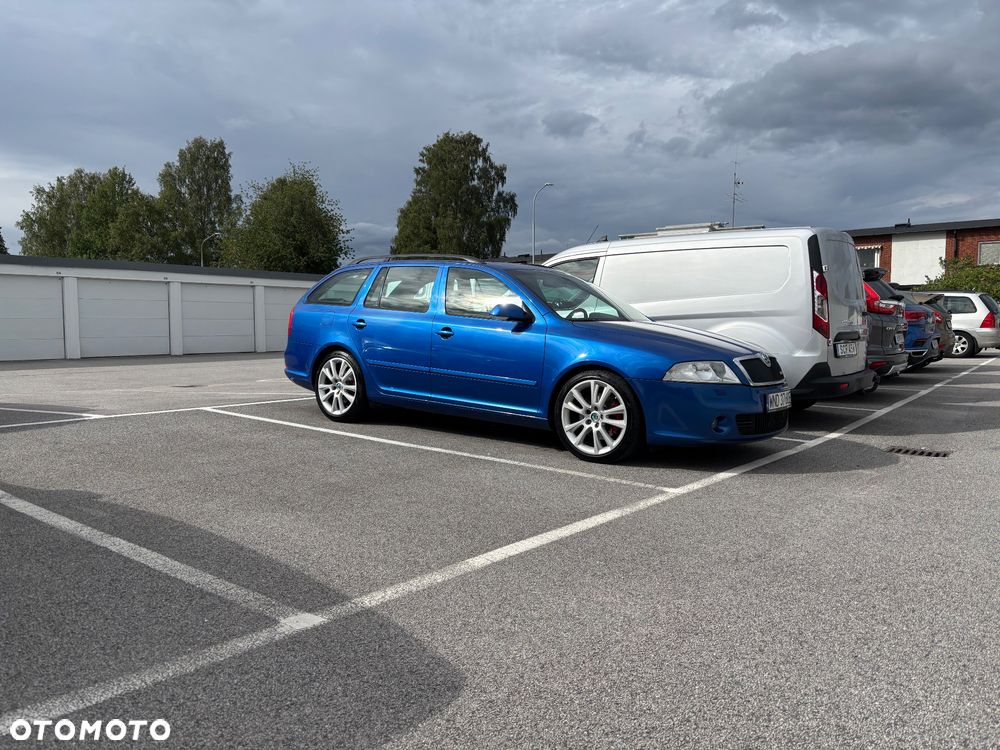 Skoda Octavia 2.0 TDI CR DPF RS - 2