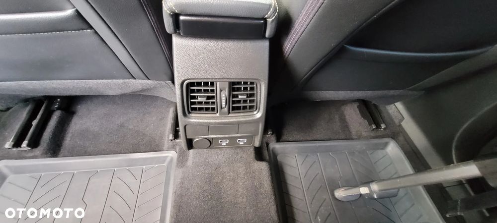 Renault Arkana E-TECH Full 145 Techno - 24