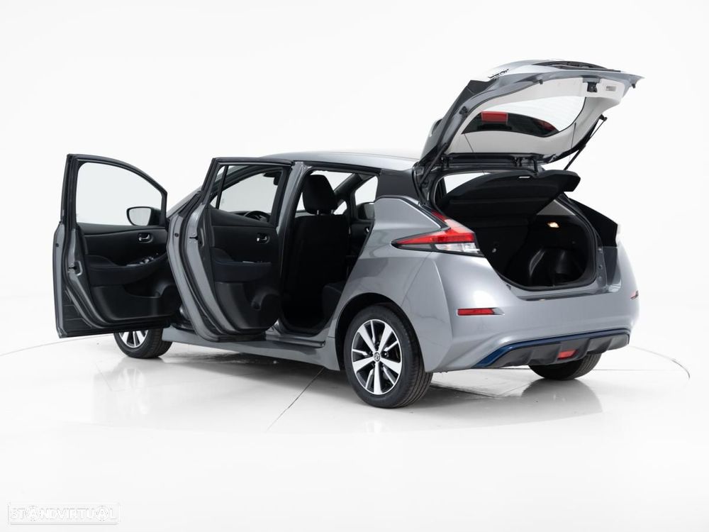 Nissan Leaf - 5