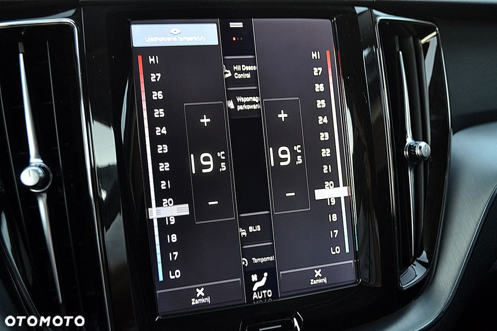 Volvo XC 60 D4 AWD Geartronic Momentum - 26
