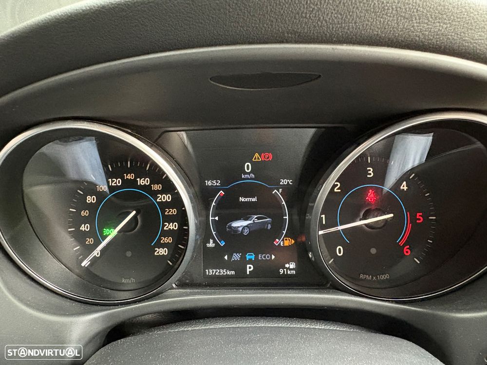 Jaguar XE 20d Aut. R-Sport - 49